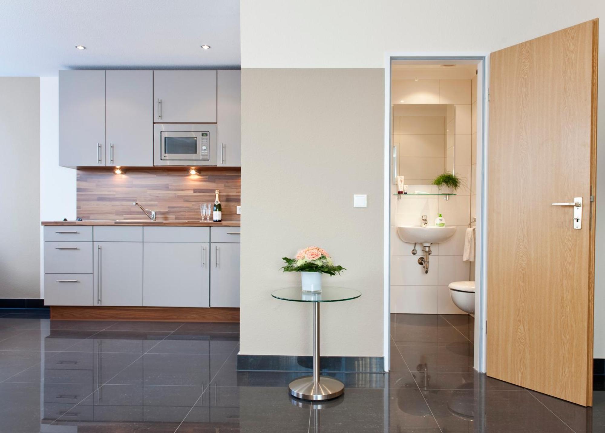Appartements Am Kleeblatt วุปปาทัล ภายนอก รูปภาพ